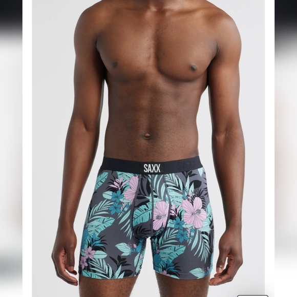 Saxx Assorted 2-Pack Ultra Super Soft Boxer Briefs Size Medium Floral/Black Nwt - Picture 1 of 8